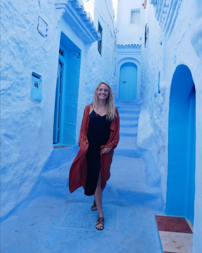 hippie travel blogger Rachel Jones